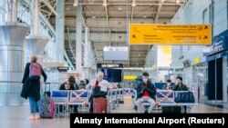 Олмаота аэропортидаги йўловчи терминали, 2020 йил 1 майи.