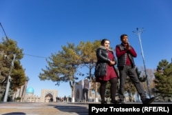 Одна из центральных улиц в Самарканде. Узбекистан, 29 ноября 2019 года.