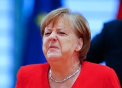 Меркель попереджає: країна перебуває на початку епідемії