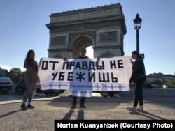Шетелдегі қазақ жастары да Төлесова мен Толымбековті қолдап, акцияға шықты. 24 сәуір 2019 жыл