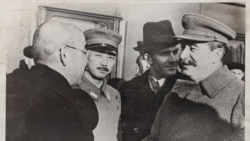 Иосиф Сталин и Ёсукэ Мацуока, апрель 1941 года