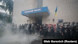 Поліція під час акцій протесту в Переяславі-Хмельницькому після загибелі Кирила Тлявова, 4 червня 2019 року