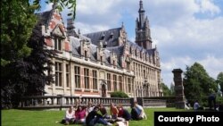 Universitatea Liberă a Belgiei.