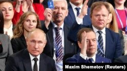 Телевизор в своих ток-шоу не делает исключений даже для мероприятий с участием президента. Съезд "Единой России" 8 декабря 2018 