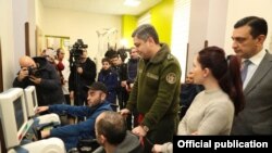 Armenia - Artur Vanetsian, director of the National Security Service, visits a medical center for rehabilitation of wounded soldiers, February 1, 2019.