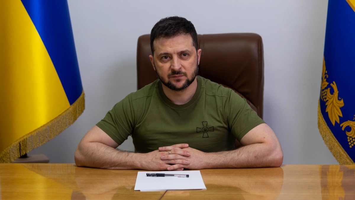 Робимо все, щоб забезпечити оборону перед наступом військ РФ на Донбасі – президент