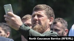 23 серпня Рамзан Кадиров, виступаючи перед співробітниками МВС регіону, заявив, що зробить Чечню «забороненою територією» для правозахисників
