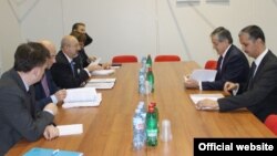 Дидори Сироҷиддин Аслов бо Ламберто Занниер