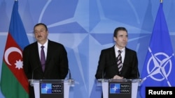 Belçika - NATO-nun baş katibi Anders Fogh Rasmussen və Azərbaycan prezidenti İlham Əliyev, 15 fevral 2012