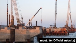 Крим, будівництво Керченського мосту