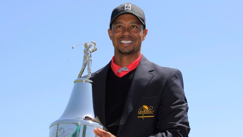 Jucătorul american de golf Tiger Woods a câștigat primul său turneu în ultimii cinci ani