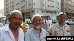 Кыргызстандык зыяратчылар Мекеде