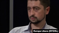 Valeriu Pașa în studioul Europei Libere