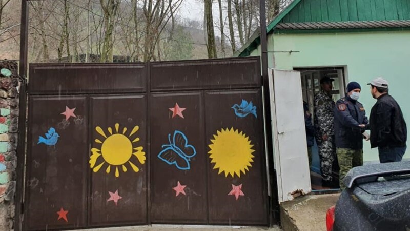 تاجکستان کې د روغتیايي کارکوونکو په شمول ۱۳ تنه قرنطین شوي