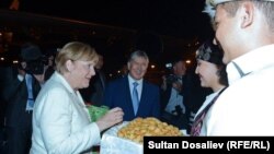 Ангела Меркел Бишкекке 13-июлдун кечинде келди