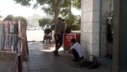 Торговые точки на улице Ашгабата.