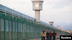 "Центр перевоспитания" в районе Дабаньчэн, Синьцзян-Уйгурская автономная область
