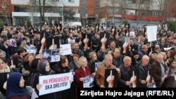 Protesta në Maqedoni për rastin e Almir Aliut