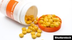 Shutterstock - Vitamin C tablets