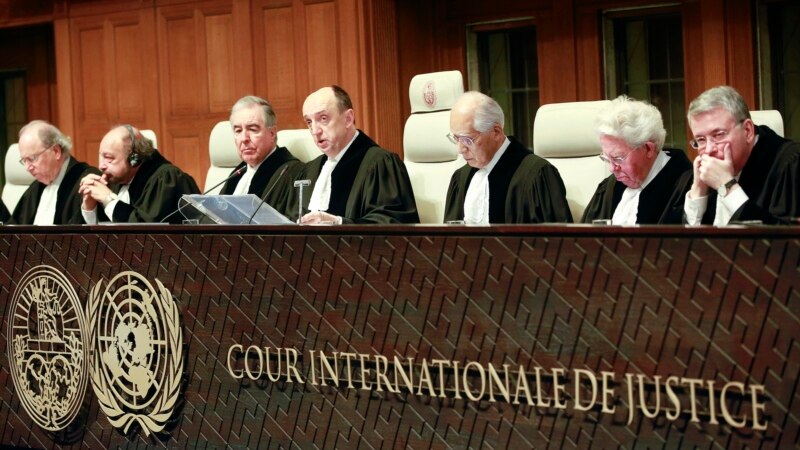 دادگاه لاهه برای  صدور حکم درباره شکایت ایران از انسداد ۱.۷ میلیارد دارایی‌اش در آمریکا، از خود سلب صلاحیت کرد