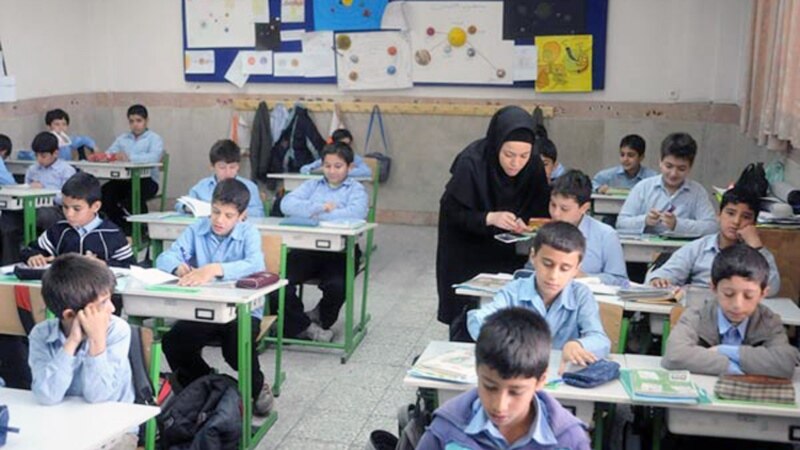 مدارس اصفهان و شیراز به دلیل «اختلال در عبور و مرور» تعطیل شدند 