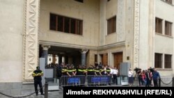 Բողոքի ակցիա Վրաստանի խորհրդարանի շենքի մոտ, Թբիլիսի, 8 սեպտեմբերի, 2019թ.