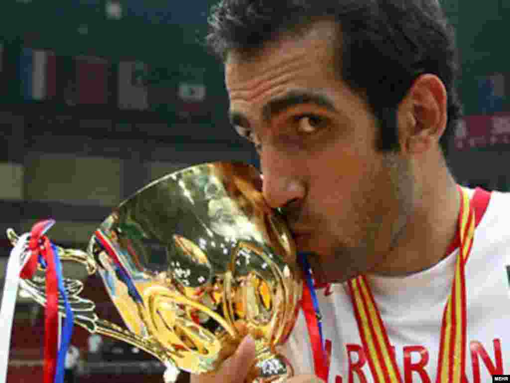 بسکتبال ايران با پیروزی بر چین قهرمان آسيا شد