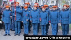 Школьники на митинге в честь ликвидаторов Чернобыльской аварии, Севастополь, 7 декабря 2018 года