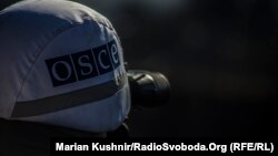 У СММ ОБСЄ додають, що місія почала стикатися з перешкодами в перетині КПВВ на Донеччині з 21 березня, на Луганщині – з 23 березня