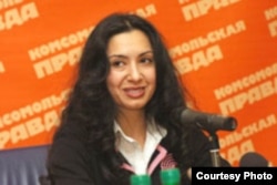 Нодира Хидоятова в 2005 году.