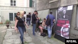 Film "Albanke su naše sestre" govori o odnosima Srba i Albanaca i nedavno je bio prikazan na festivalu u Beogradu "Mirdita, dobar dan"
