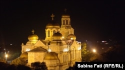 Varna, Bulgaria 2016: catedrala Adormirea Maicii DOmnului