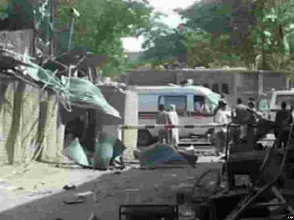 Смертник на заминированном автомобиле 7 июля врезался в здание посольства Индии. Среди погибших - четверо граждан Индии.