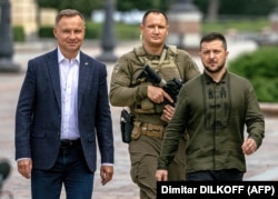Президенты Польши и Украины Анджей Дуда (слева) и Владимир Зеленский в Киеве, 23 августа 2022 года