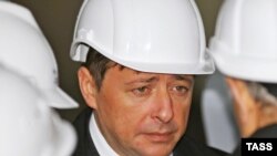 Aleksandr Khloponin was named the Kremlin envoy to the newly created federal district in the Caucasus.