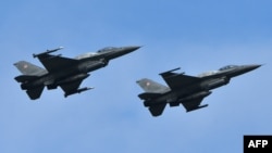 F-16 կործանիչներ, արխիվ