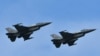 За даними Міністерства оборони Нідерландів, які цитує Reuters, країна наразі має 24 робочих винищувача F-16, які будуть виведені з експлуатації до середини 2024 року