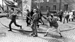 A média szerepe és a propaganda "fehérre mosása" - archív műsor a szélsőjobb előretöréséről