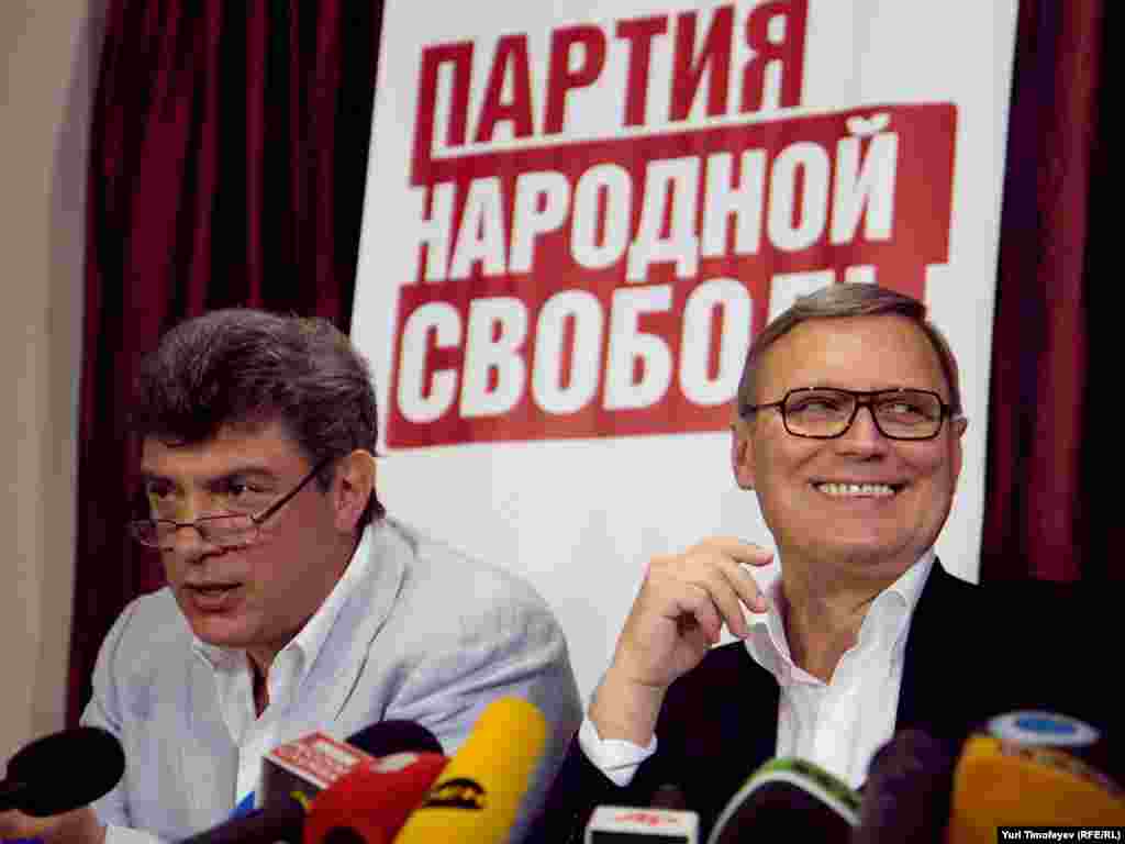 Борис Немцов и Михаил Касьянов