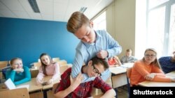Istraživanje iz crnogorskih učionica, sprovedeno u jesen 2018. potvrđuje da djeca nasilje uglavnom ne prijavljuju roditeljima, nego se sama sa tim nose.