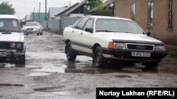 Алматы облысындағы жолдардың бірі. (Көрнекі сурет)