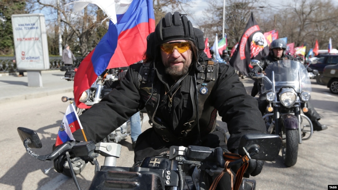 Polish Outrage Over Pro-Putin Bikers' Victory Lap To Berlin