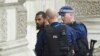 Лондон: поліція затримала озброєного ножами чоловіка