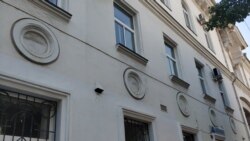 «Иллюминаторы» на доме №17 по проспекту Нахимова