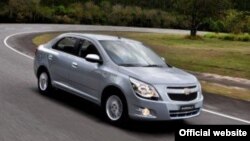 Chevrolet Cobalt МДҲ бозори учун Ravon R4 бренди остида ишлаб чиқарилмоқда.