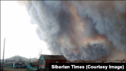 Dramatic pictures from The <a href="http://siberiantimes.com/ecology/others/news/n0674-wildfires-rage-in-siberia-and-russian-far-east/" target="_blank">Siberian Times</a>, reportedly taken on May 11, show wildfires bearing down on villages in Russia's Buryatia region. 