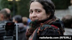 Switzerland--Radio Farda reporter Hannah Kaviani reports from the Iran nuclear talks. Lausanne, March 2015.