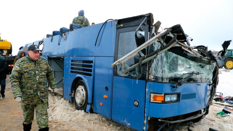 Во автобуска несреќа во Русија загинаа двајца кинески туристи 