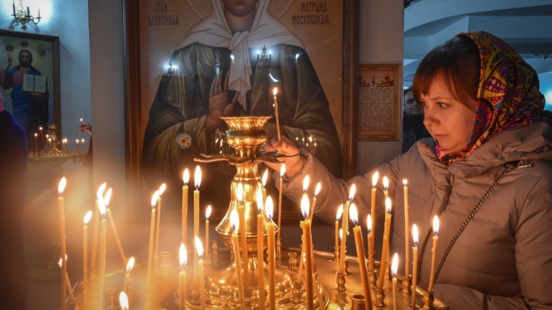 В Москве арестован гражданин Таджикистана, который потушил свечи в храме и толкнул прихожанку