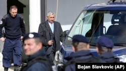 Оливер Иванович покидает тюрьму в Косове. 22 февраля 2017 года.